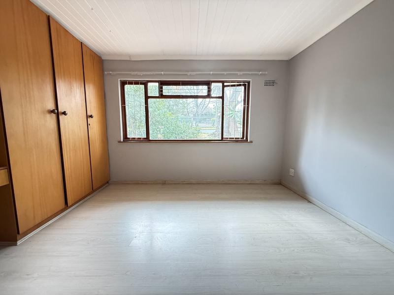 4 Bedroom Property for Sale in Bergzicht Western Cape